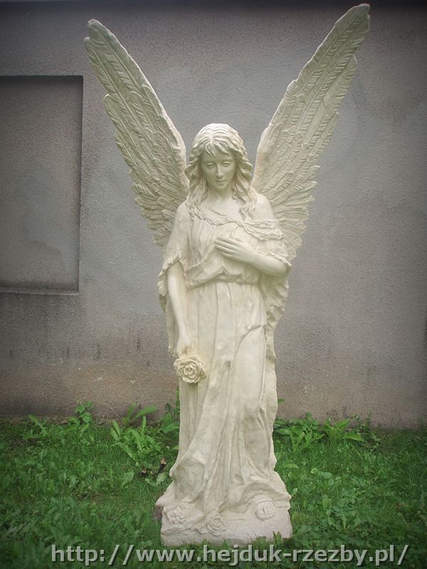 figury aniołów na pomnik